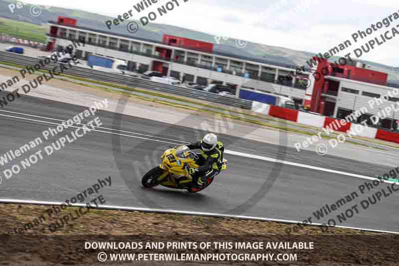 cadwell no limits trackday;cadwell park;cadwell park photographs;cadwell trackday photographs;enduro digital images;event digital images;eventdigitalimages;navarra;no limits trackdays;peter wileman photography;racing digital images;trackday digital images;trackday photos
